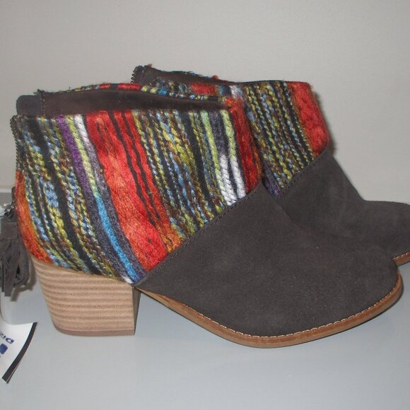 TOMS Leila Bootie - NWT - Size 7.5 / Suede & Wool Boot - Picture 3 of 10